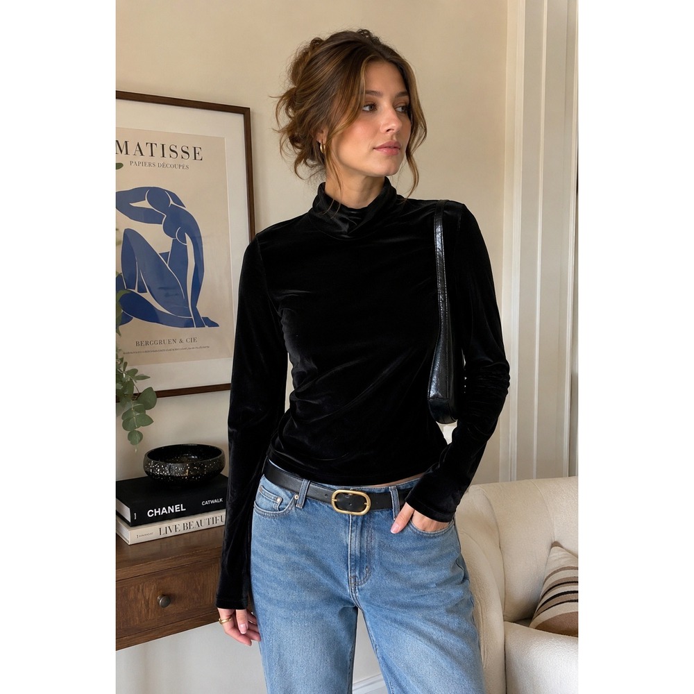 Eddie Bauer Velvet Mock Neck Top Medium Black Long Sleeve Velour Minimalist Goth